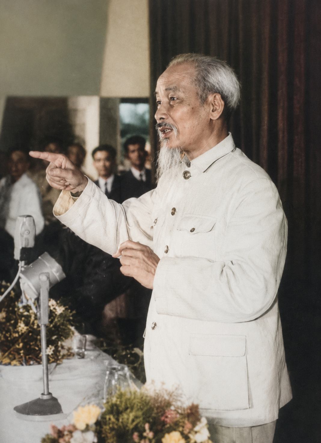 Chủ tịch Hồ Chí Minh trong lần thứ ba đến thăm Trường, ngày 11/3/1962.